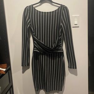 DYNAMITE DRESS striped black and white